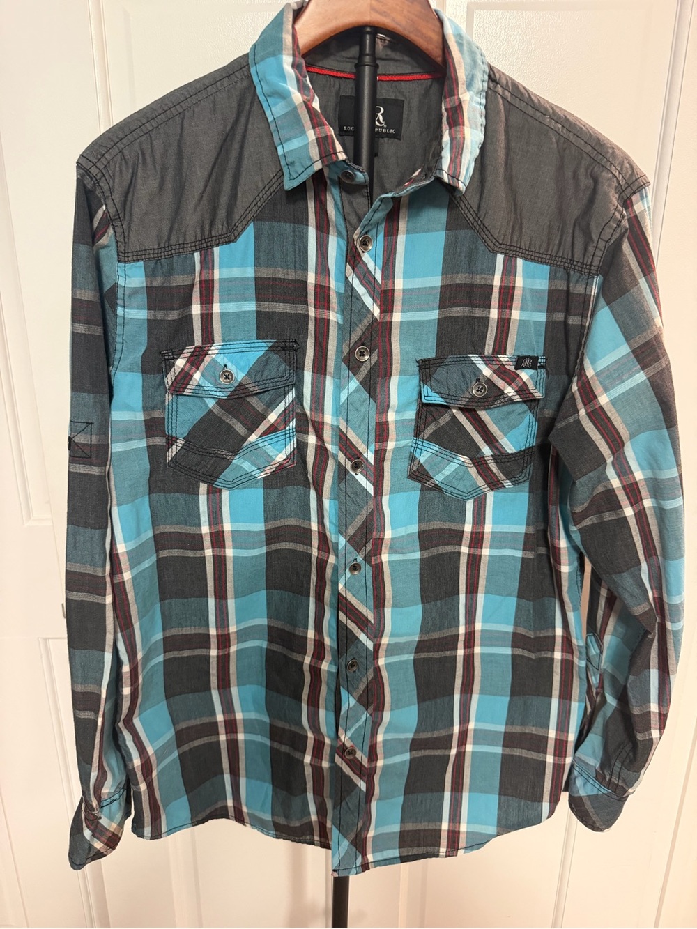 Rock & Republic Turquoise and Gray Plaid Men’s Medium Button-Down Shirt